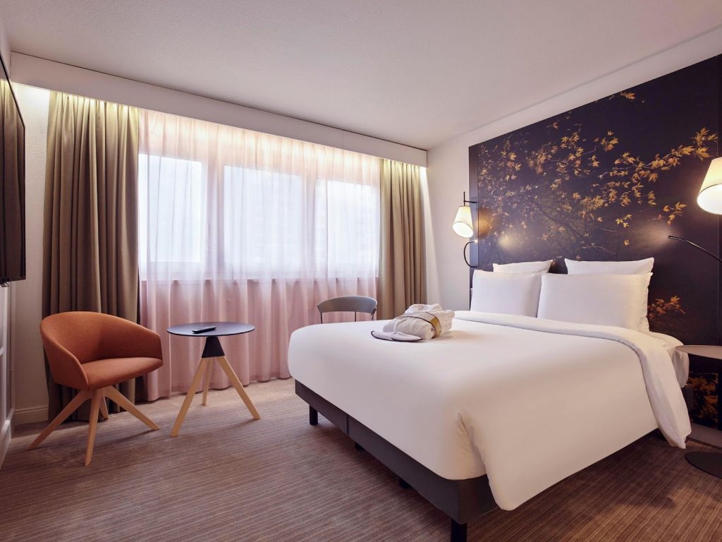 Hotel Near Eiffel Tower: Experience a Luxurious Stay at Mercure