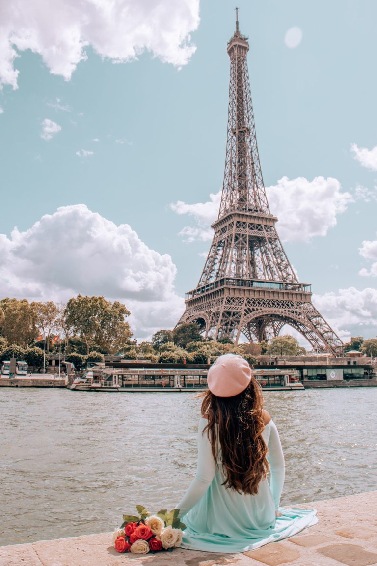 Top Instagram Spots for Girls in Paris | WeShare Guide
